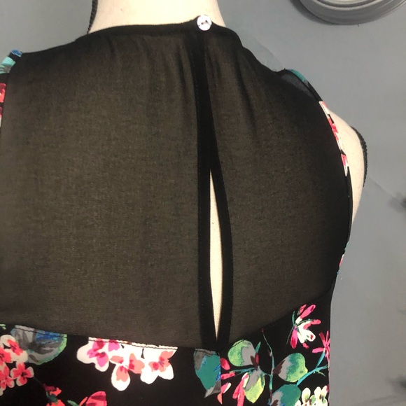 EXPRESS | DRESS | KNEE LENGTH | BLACK FLORAL - Picture 5 of 5